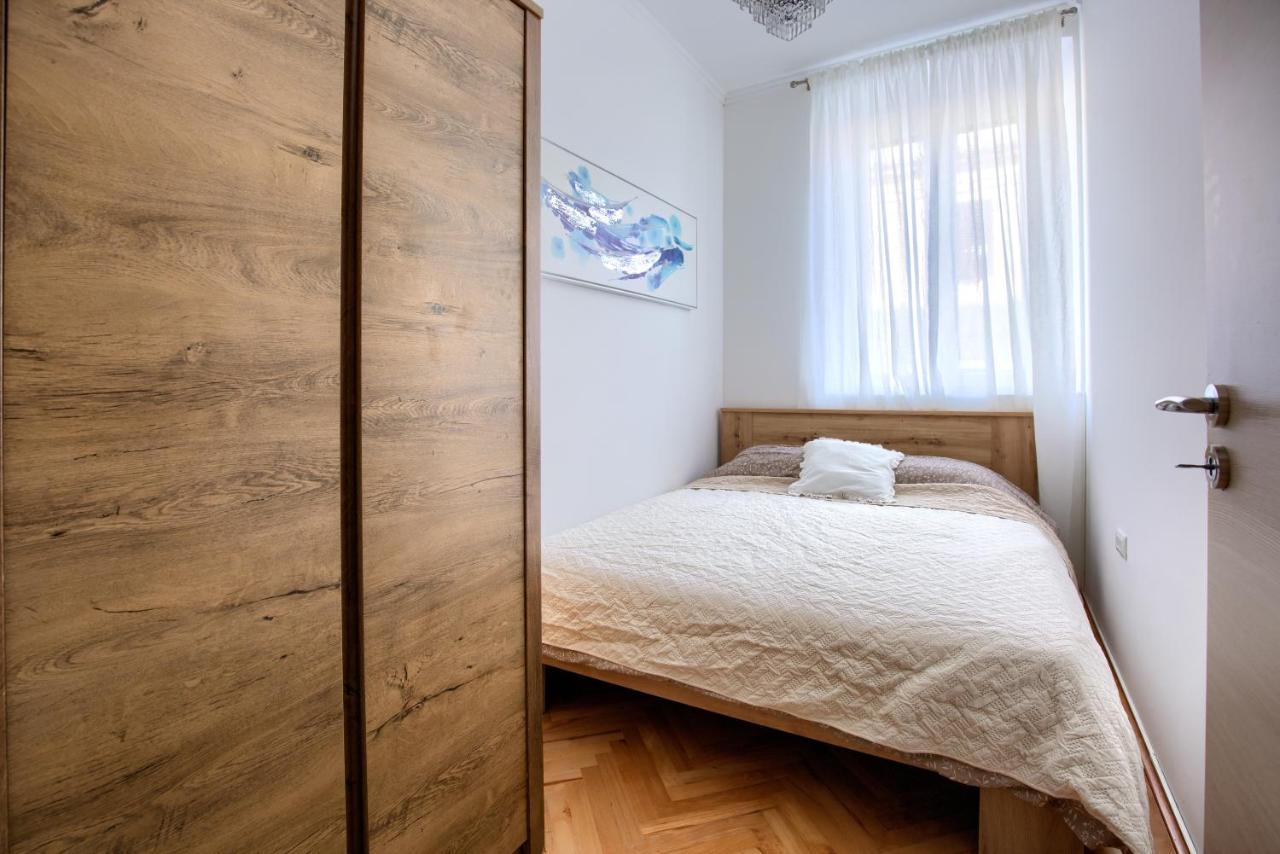 Augustus Apartment